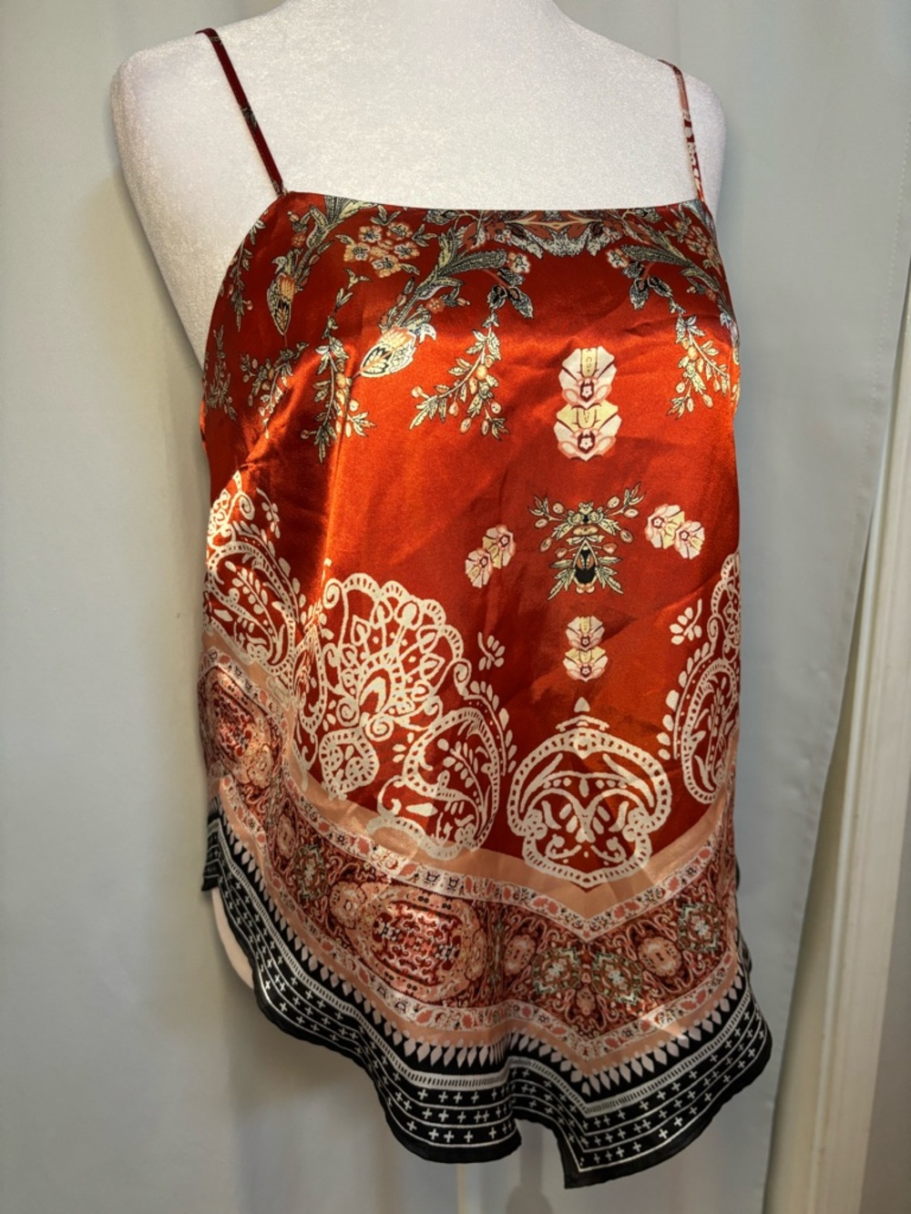 Beyond the Radar Satin Scarf Print Cami Tank Top L Boho Festival - Picture 4 of 5